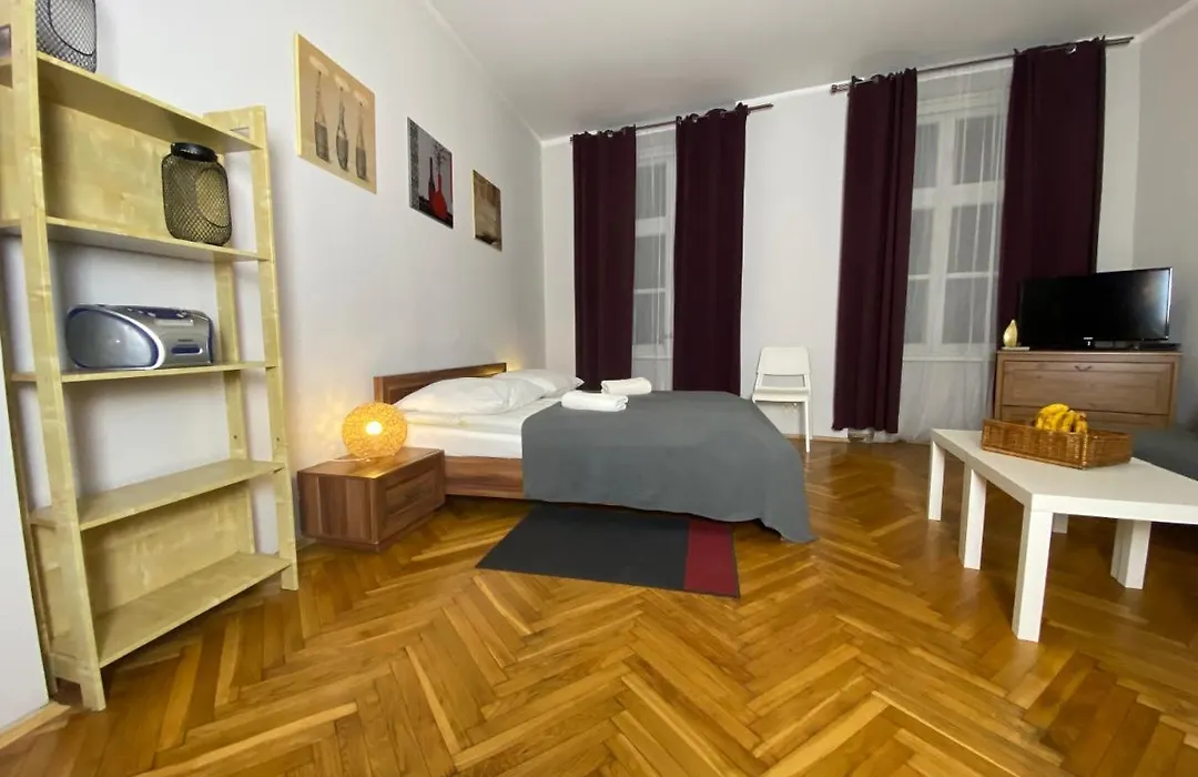 P&J Apartamenty Stolarska-1